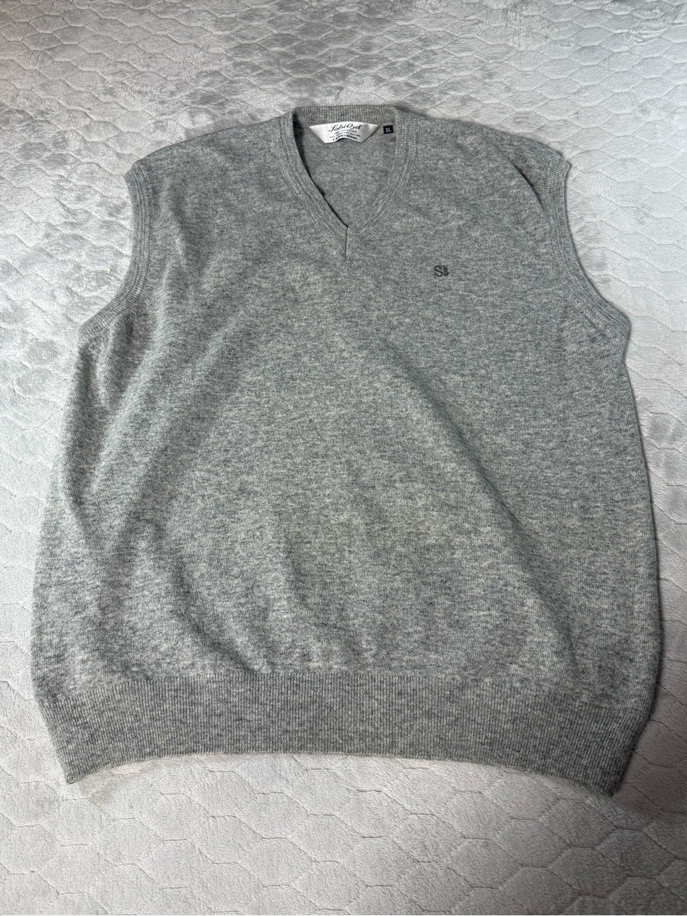 Sabri Özel Men’s XL Super Fine Geelong Lambswool Sweater Vest Gray‎